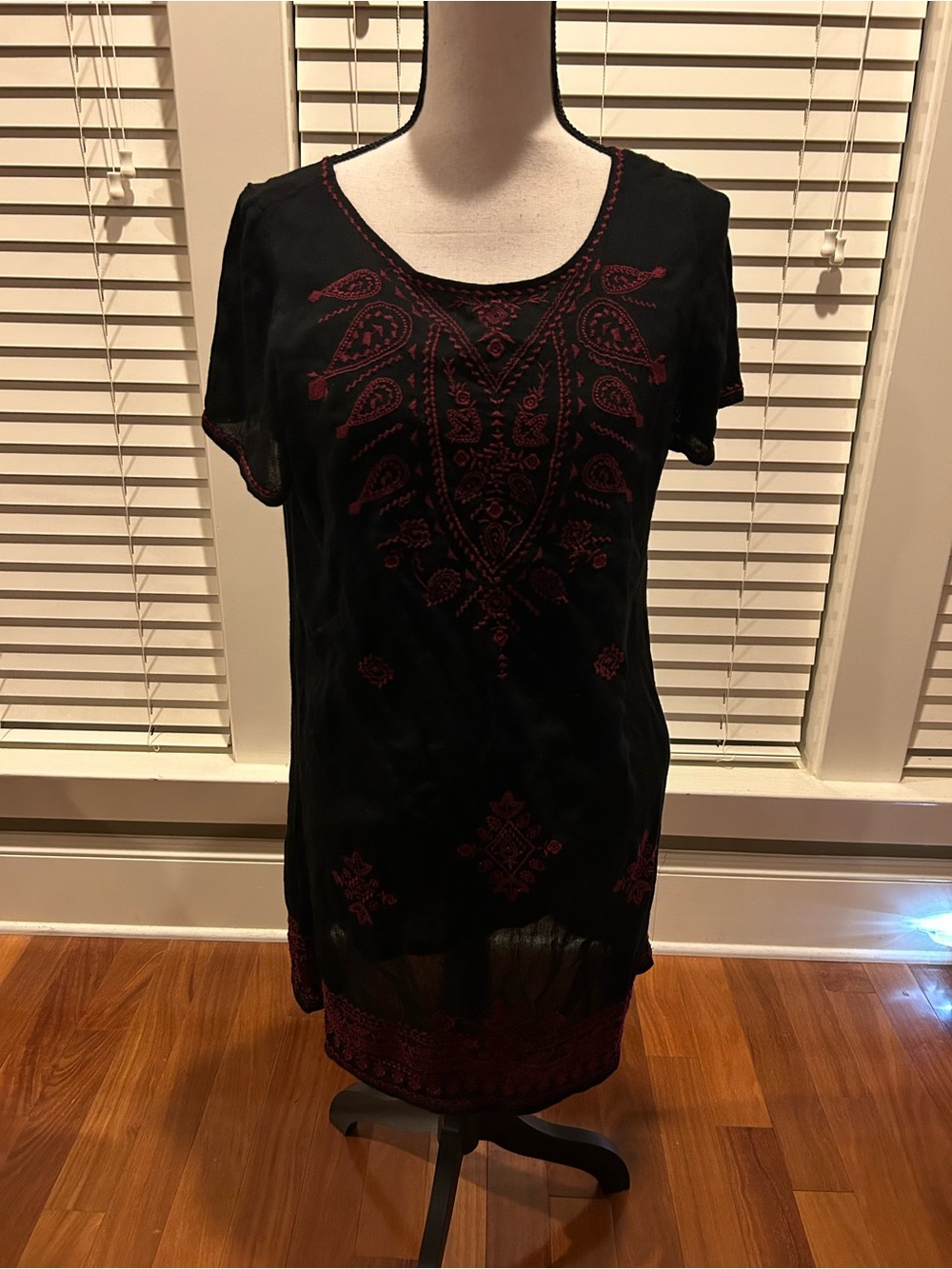 Forever 21 embroidered peasant mini dress size M